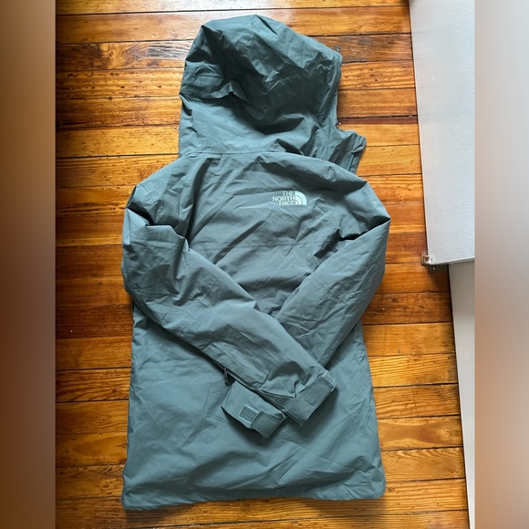 WOMENS THERMOBALL ECO SNOW TRICLIMATE JACKET in BALSAM GREEN - SILVER BLUE - Picture 2 of 5